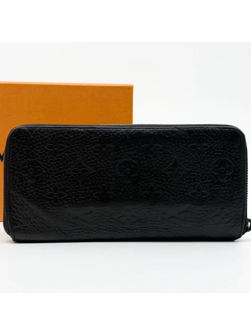 Louis Vuitton Zippy Wallet Vertical Taurillon Black Round